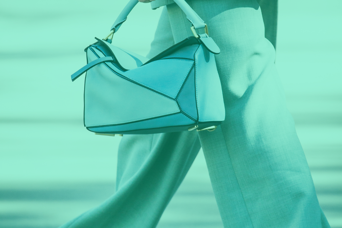 Scaling personalization in fashion: embracing mass customization through digital transformation